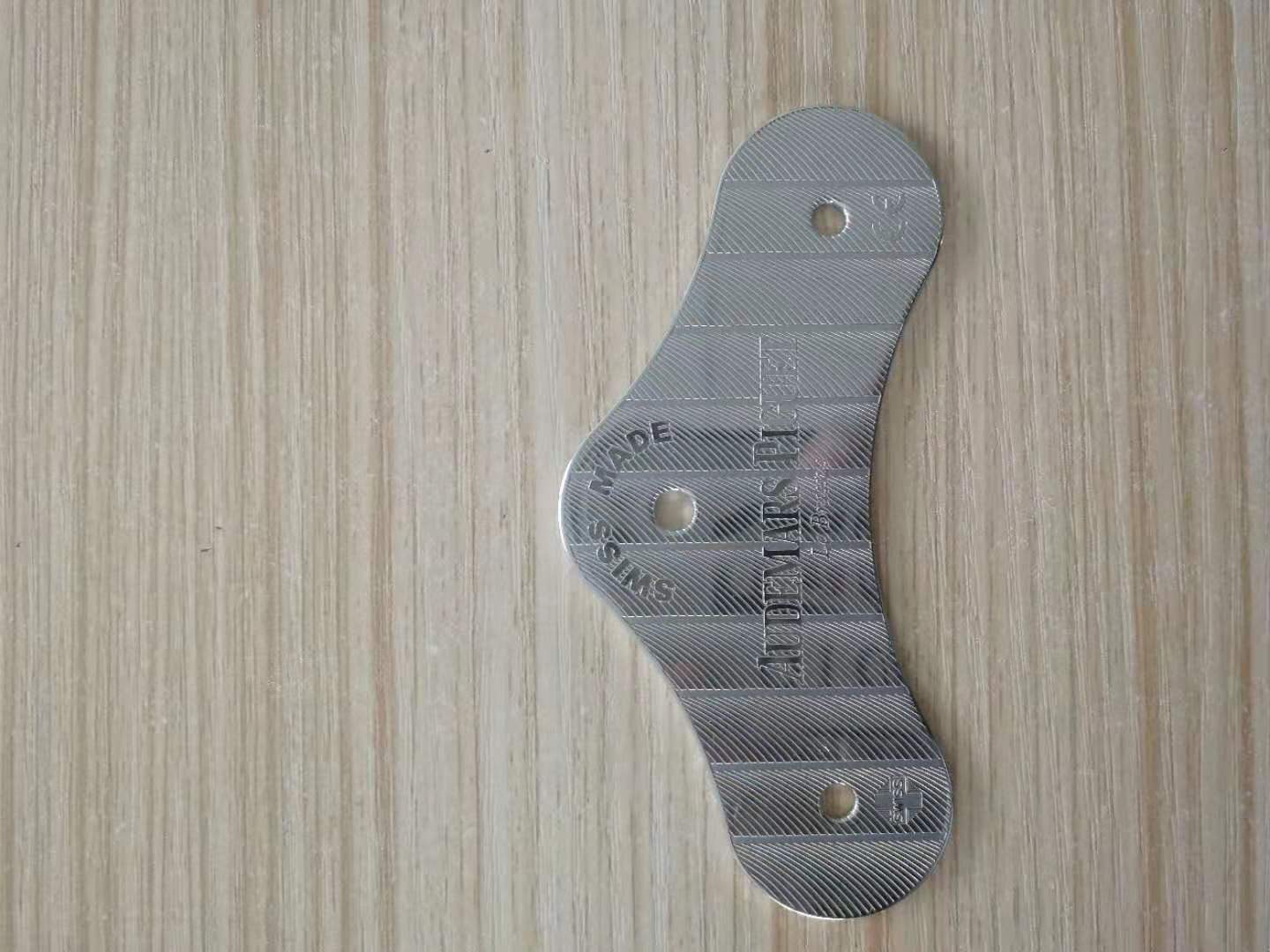 装饰件蚀刻